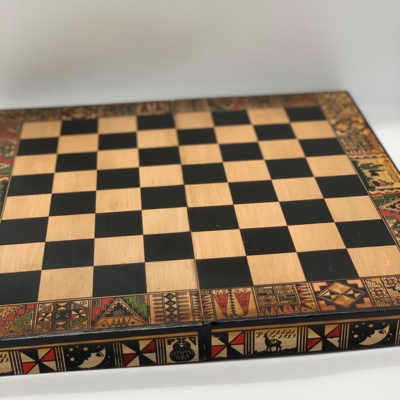 PERUVIAN INCAS Vs CONQUISTADORS FIGURINES CHESS - Picture 6 of 7